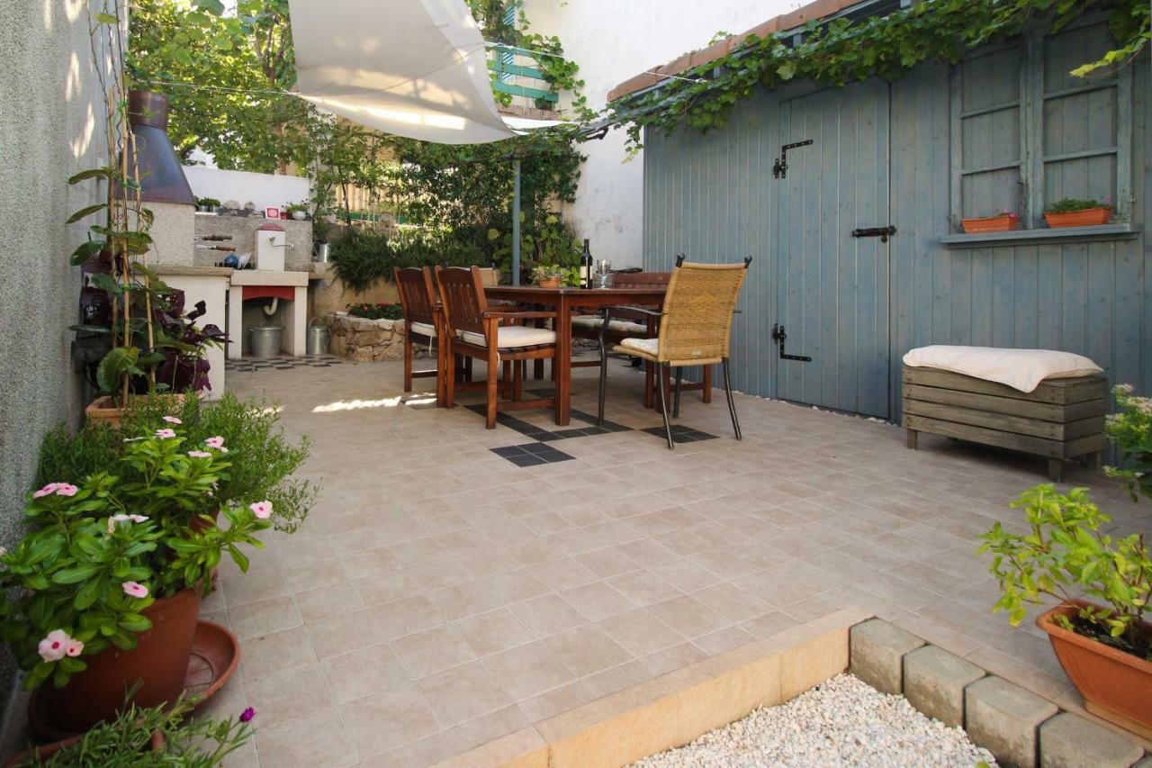 Apartment Olive Garden Punat Buitenkant foto