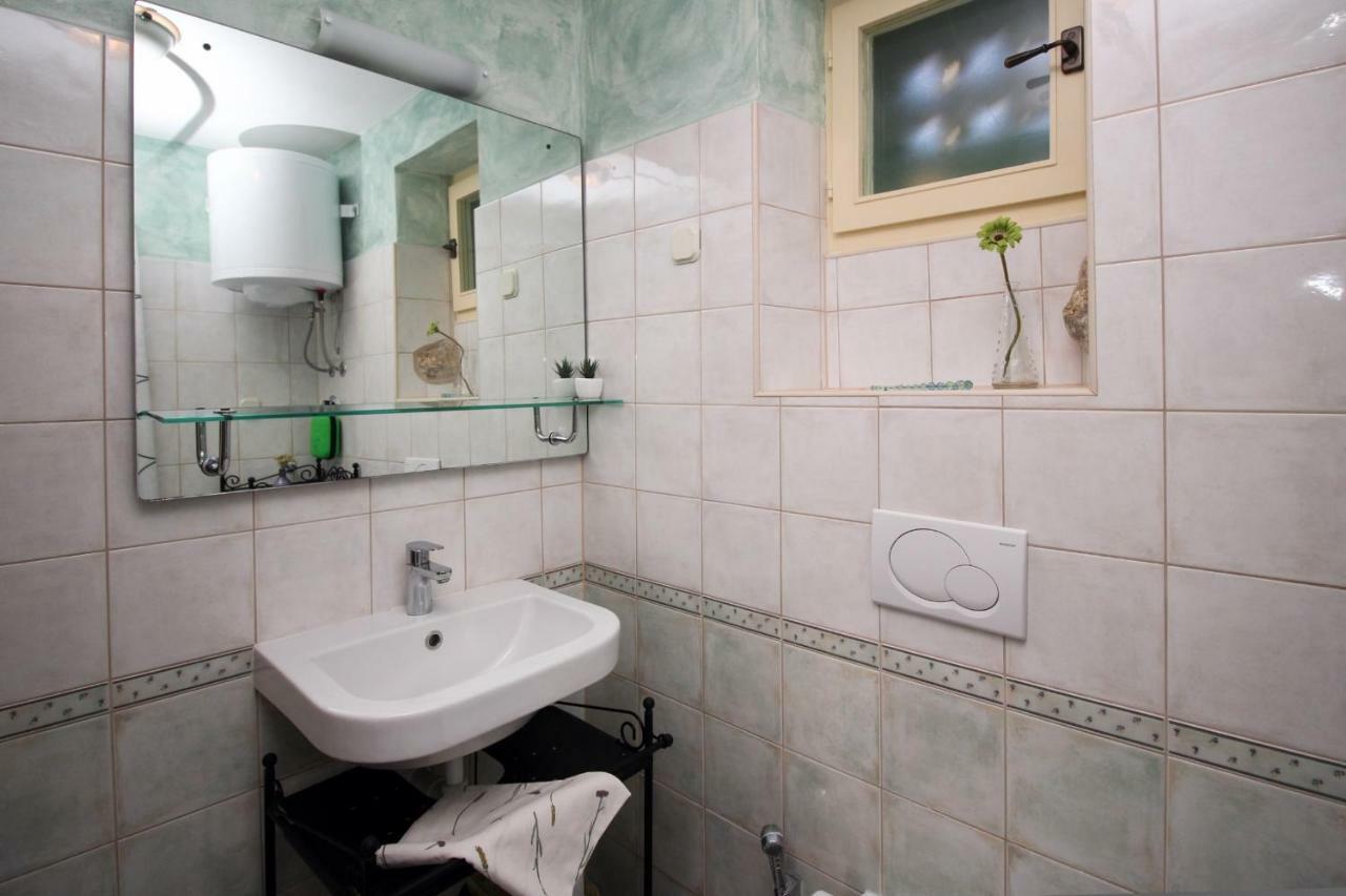 Apartment Olive Garden Punat Buitenkant foto