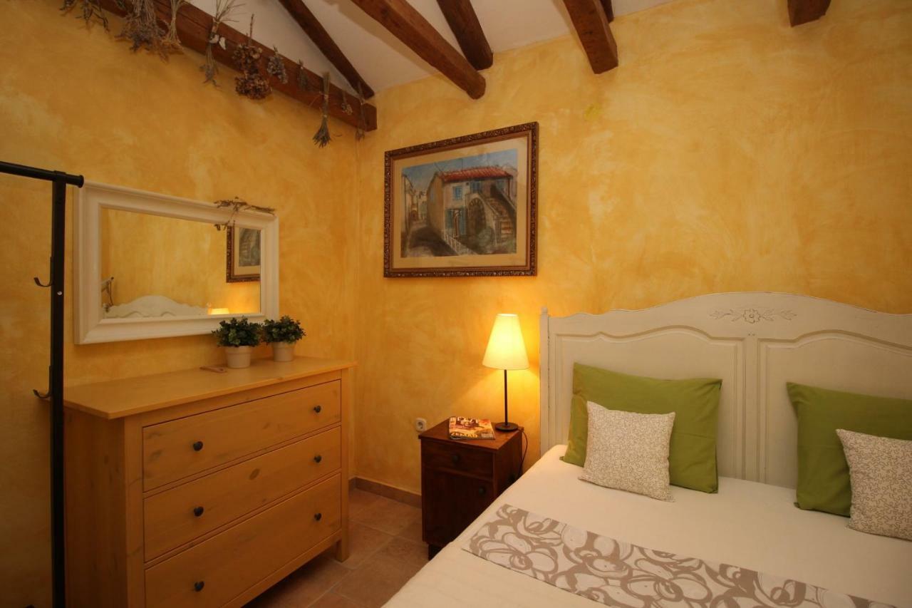 Apartment Olive Garden Punat Buitenkant foto
